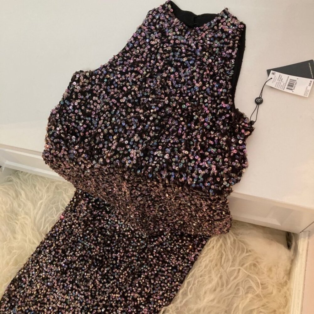 Adrianna Papell Beaded Halter Gown 0365 - Picture 6 of 8
